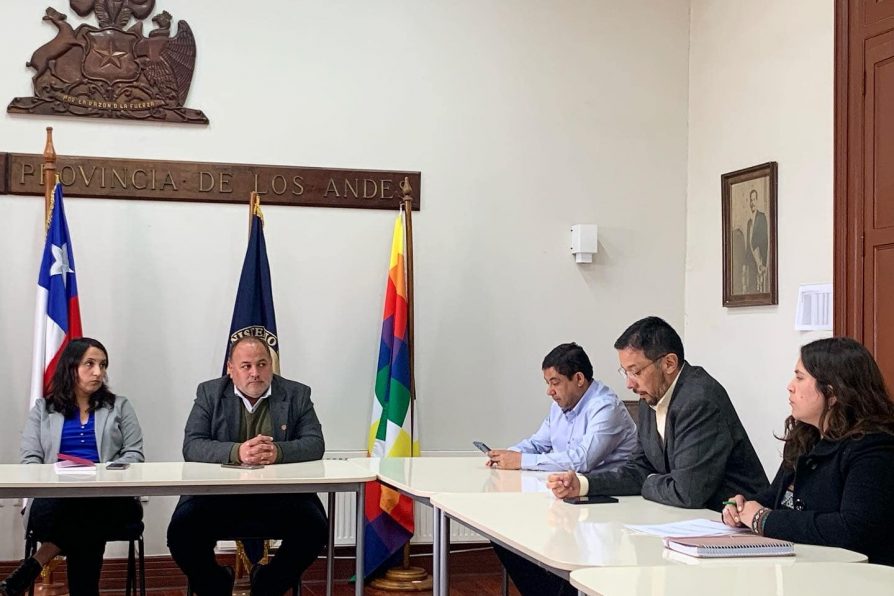 <strong>Seremi de Educación se reúne con gremios y directivos de la provincia de Los Andes</strong>
