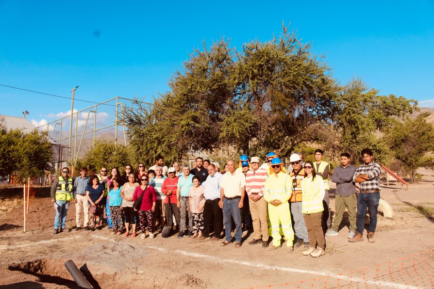 A 290 familias beneficiará el proyecto de “Mejoramiento Agua Potable Llanos Norte” en la comuna de San Esteban